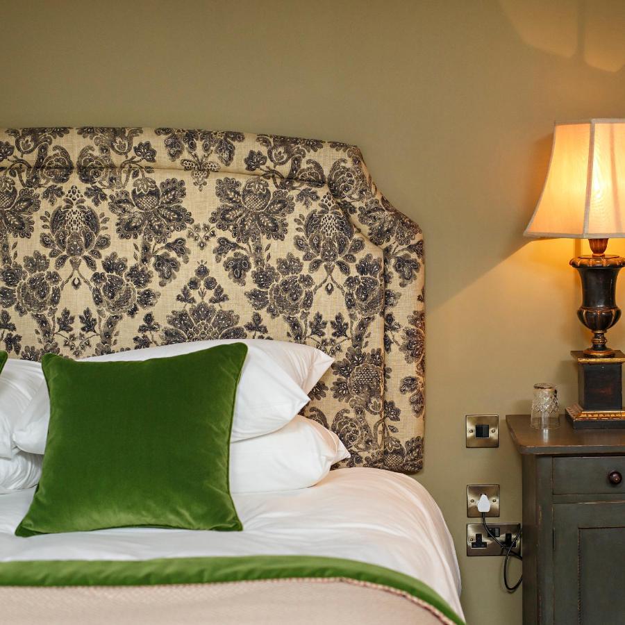 Ffolkes Arms Hotel Hillington Экстерьер фото